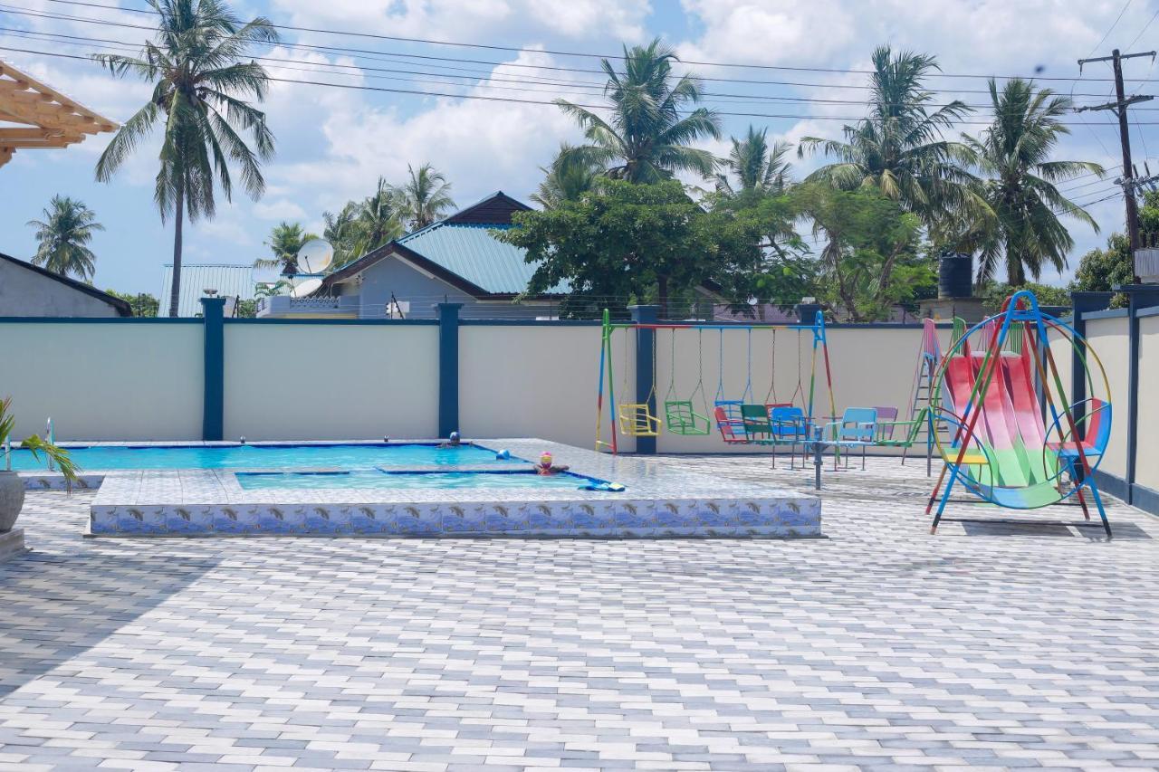 Chibuba Airport Accommodation ダル・エス・サラーム エクステリア 写真