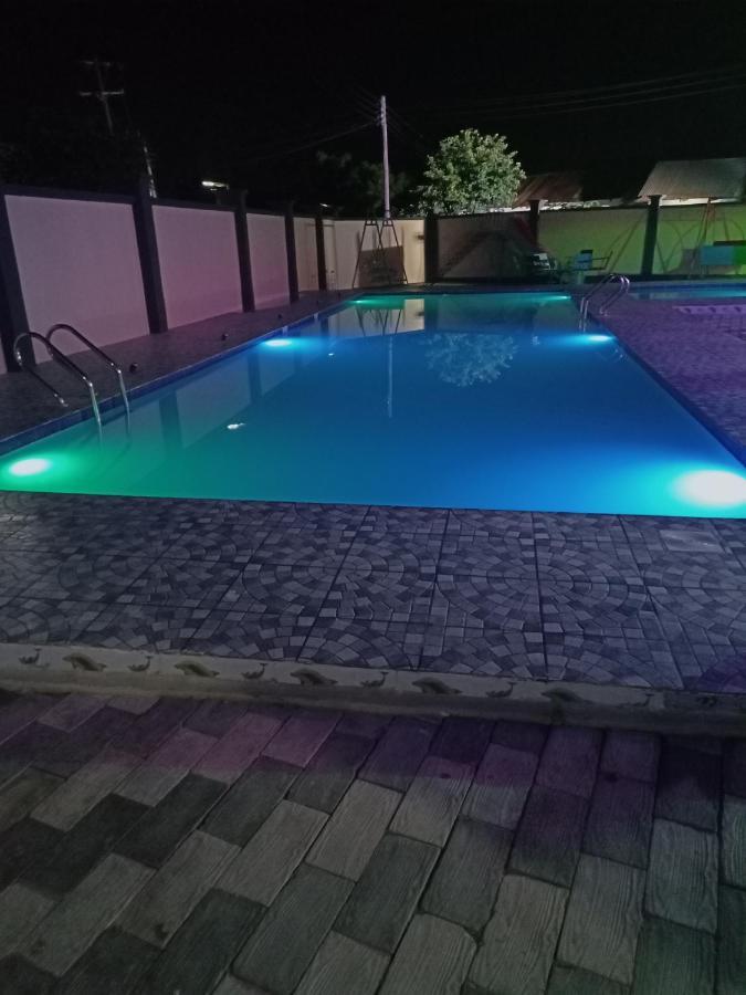 Chibuba Airport Accommodation ダル・エス・サラーム エクステリア 写真